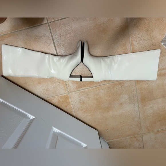 Zara Cream Over the Knee Boots - Picture 7 of 11